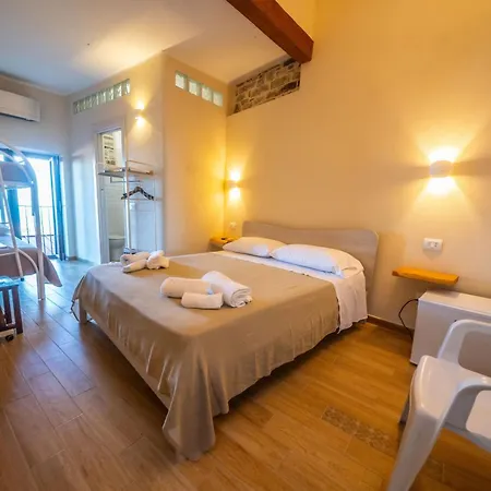 Bed & Breakfast In Accogliente Ad