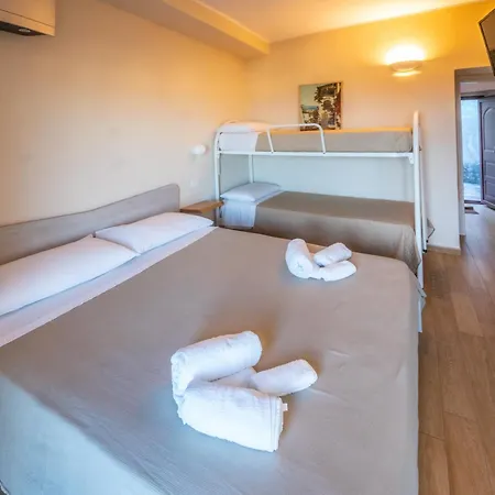 Bed & Breakfast In Accogliente Ad